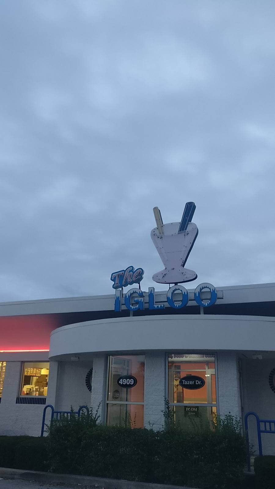Igloo Frozen Custard | restaurant | 4909 Tazer Dr, Lafayette, IN 47905, USA | 7654490100 OR +1 765-449-0100