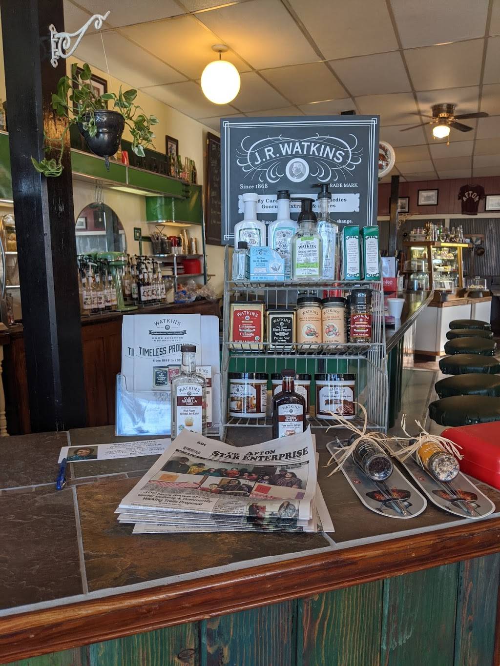 Kansas Street Deli & Purple Cow Antiques | restaurant | 101 E Kansas St, Afton, IA 50830, USA | 6413442138 OR +1 641-344-2138