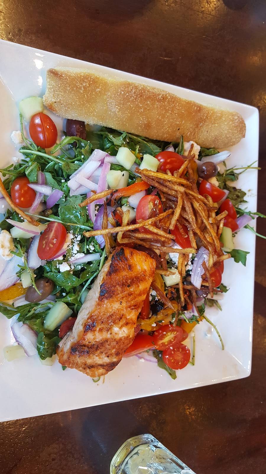 Iron Hill Brewery & Restaurant | restaurant | 8400 Germantown Ave, Philadelphia, PA 19118, USA | 2159485600 OR +1 215-948-5600