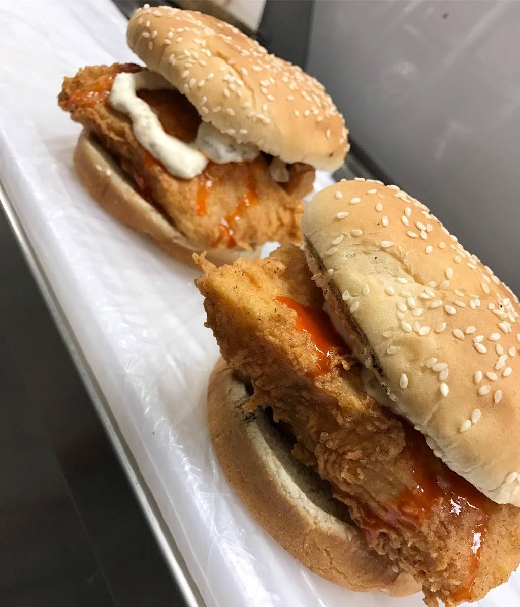 Mandys Fish & Chips | restaurant | 725 N Central Ave #117, Avondale, AZ 85323, USA | 6029004177 OR +1 602-900-4177