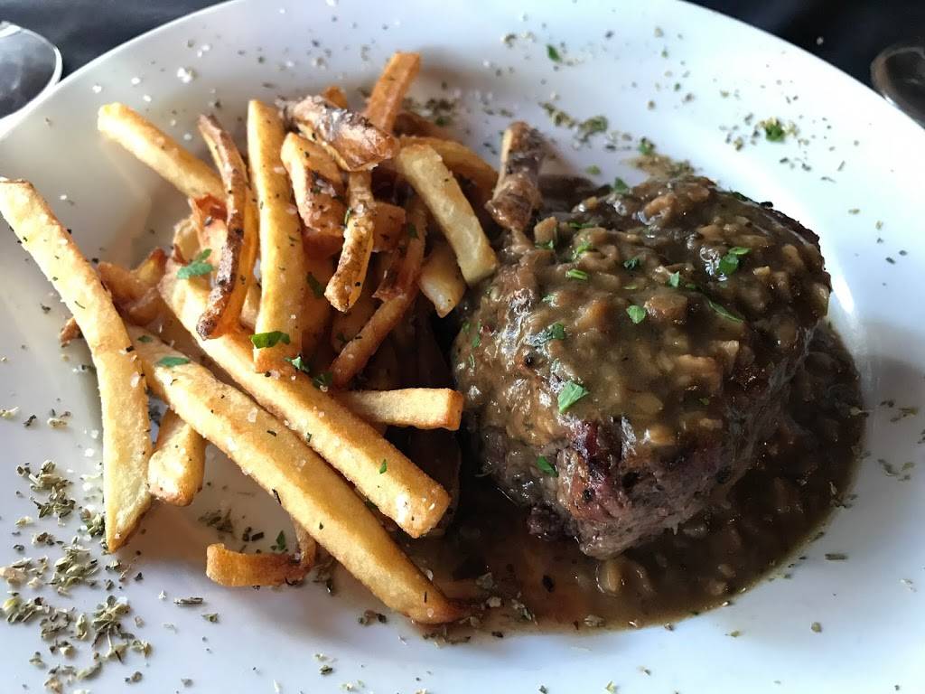 Manuels Vintage Room | restaurant | 6 S Main St, Gainesville, FL 32601, USA | 3523757372 OR +1 352-375-7372