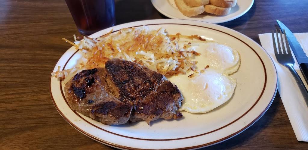 Annies Restaurant | restaurant | 27666 CA-74, Romoland, CA 92585, USA | 9519280217 OR +1 951-928-0217