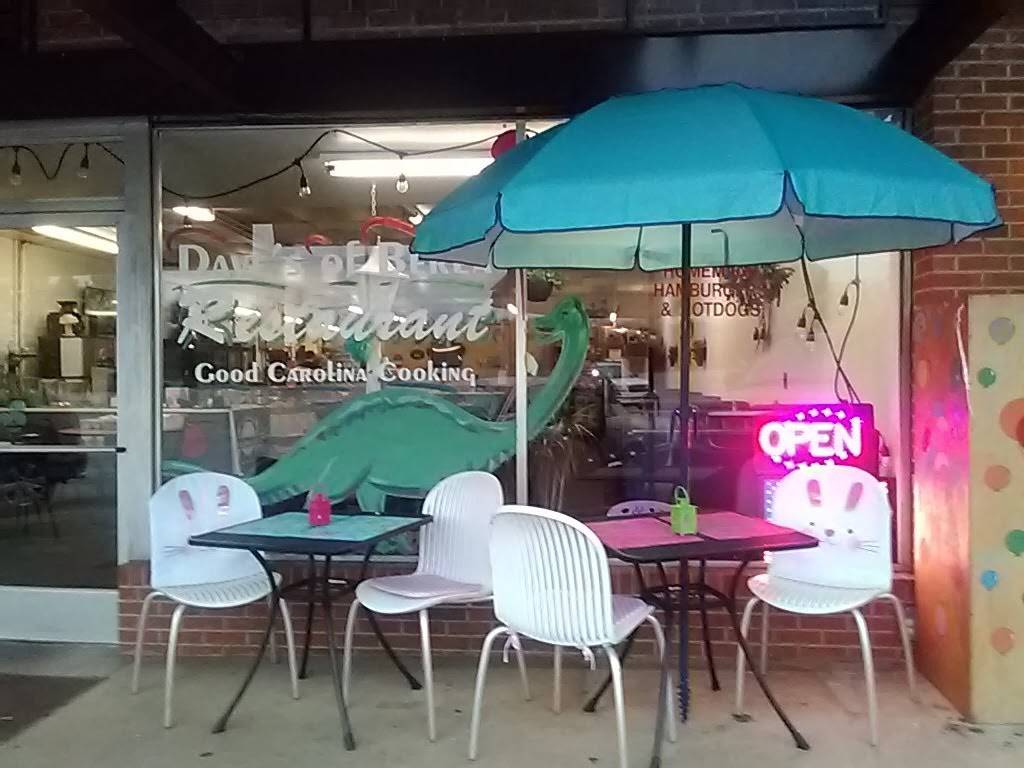 Daves of Berea Restaurant | restaurant | 701 Sulphur Springs Rd, Greenville, SC 29617, USA | 8642461008 OR +1 864-246-1008