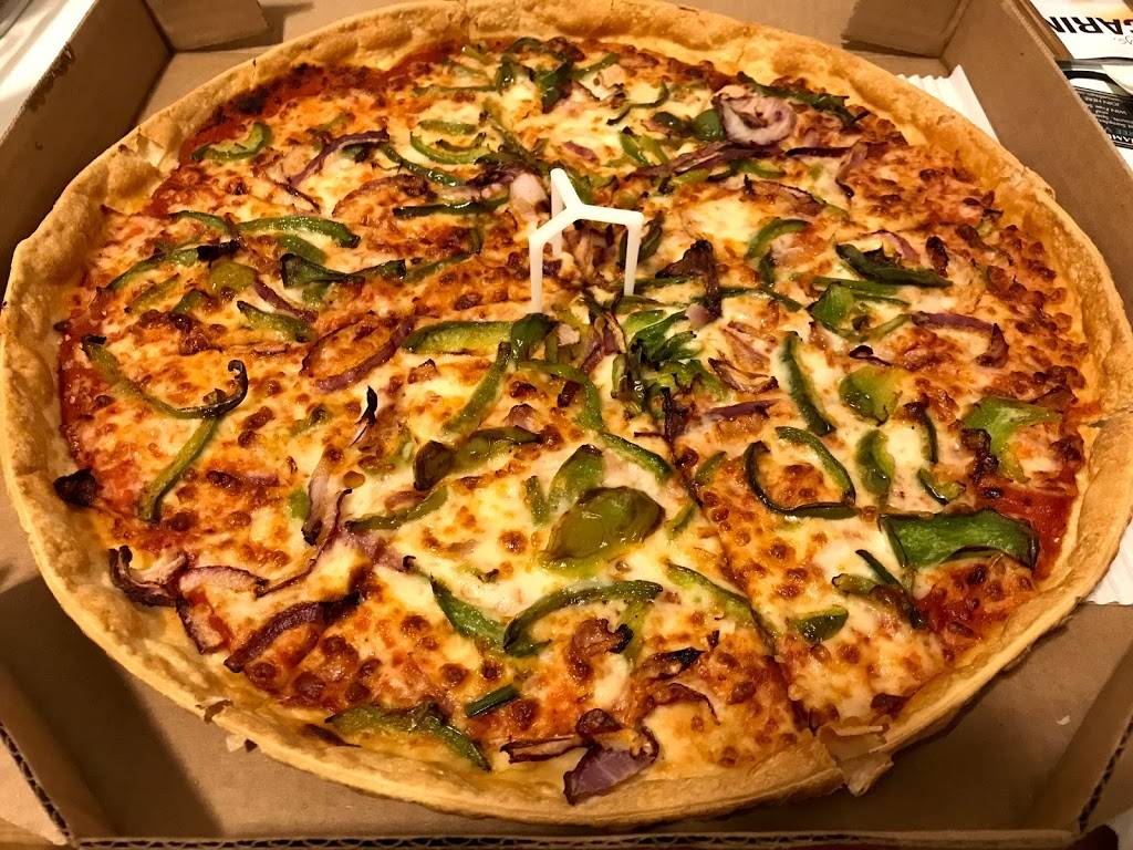 Pizza Hut | restaurant | 6051 Myrtle Ave, Ridgewood, NY 11385, USA | 7184565300 OR +1 718-456-5300