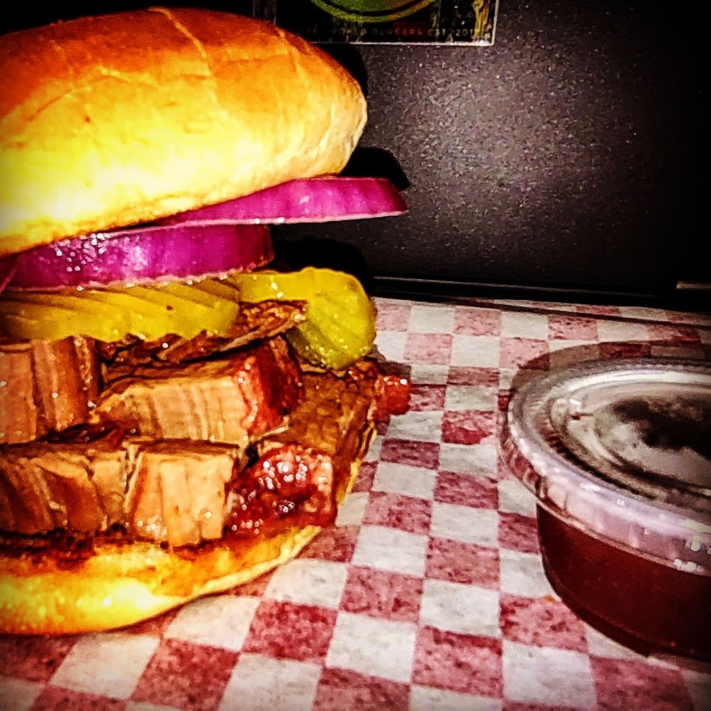 Toscano Burgers, BBQ & More DRIVE-THRU | restaurant | 1910 W Market St, Rockport, TX 78382, USA | 3617170915 OR +1 361-717-0915