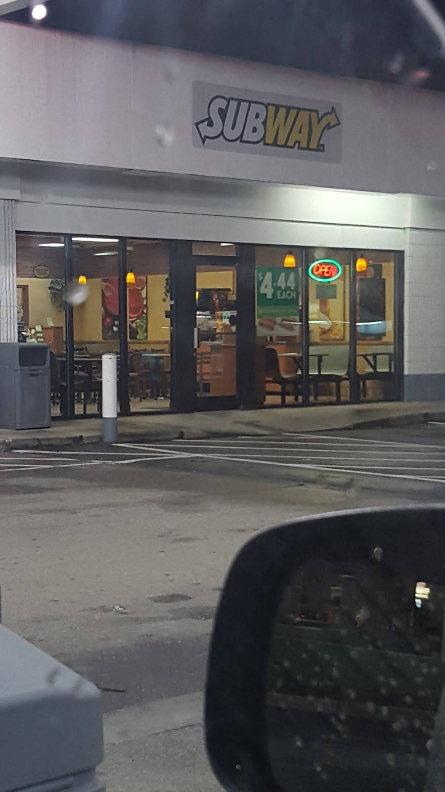 Subway | restaurant | 1702 1/2 W Market St, Johnson City, TN 37604, USA | 4239263544 OR +1 423-926-3544