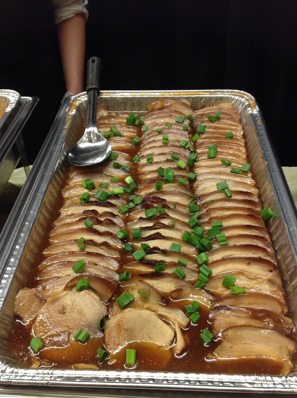 Bellas Lechon scarborough | restaurant | 1145 Morningside Ave #17&18, Scarborough, ON M1B 0A7, Canada | 4162823288 OR +1 416-282-3288