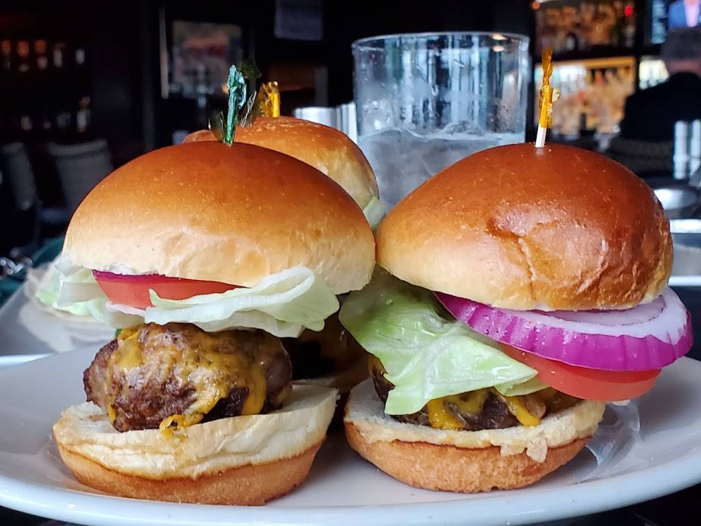 Mortons The Steakhouse | restaurant | 888 W Big Beaver Rd Ste 111, Troy, MI 48084, USA | 2484049845 OR +1 248-404-9845