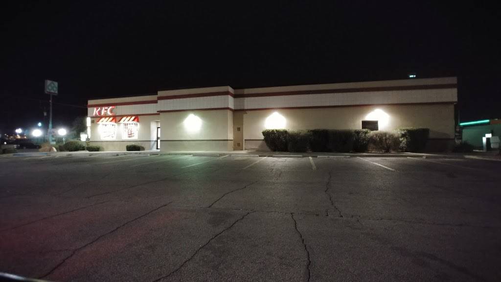 KFC | restaurant | 3601 Gateway Blvd W, El Paso, TX 79903, USA | 9157608232 OR +1 915-760-8232
