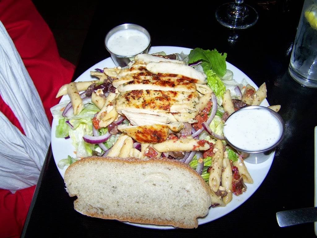 Stuffed Olive | restaurant | 800 Lakeshore Dr, Eufaula, OK 74432, USA | 9186899565 OR +1 918-689-9565