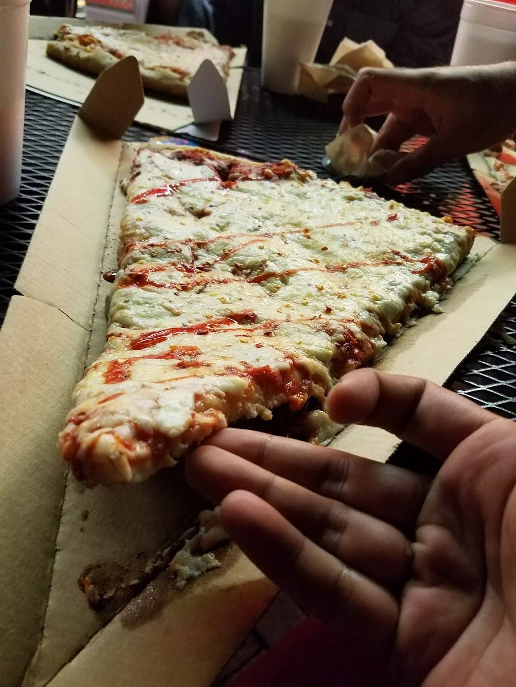 Bacci Pizza | restaurant | 1222 W Bradley Ave, Peoria, IL 61606, USA | 3096762222 OR +1 309-676-2222