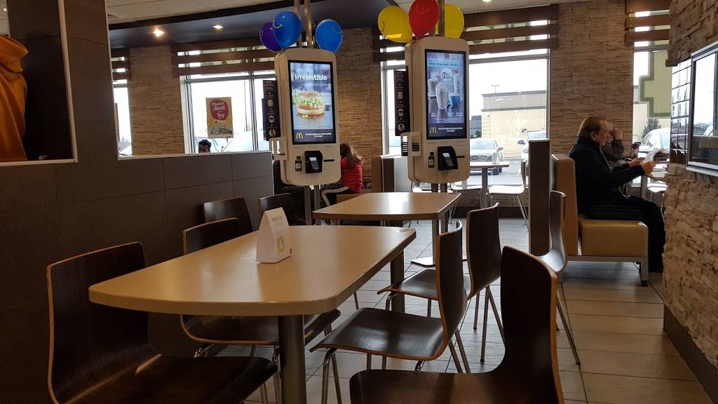 McDonalds | cafe | 195 N Queen St, Etobicoke, ON M9C 4Y1, Canada | 4166212952 OR +1 416-621-2952
