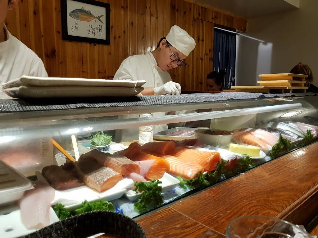 Sushi Yasaka | restaurant | 251 W 72nd St, New York, NY 10023, USA | 2124968460 OR +1 212-496-8460