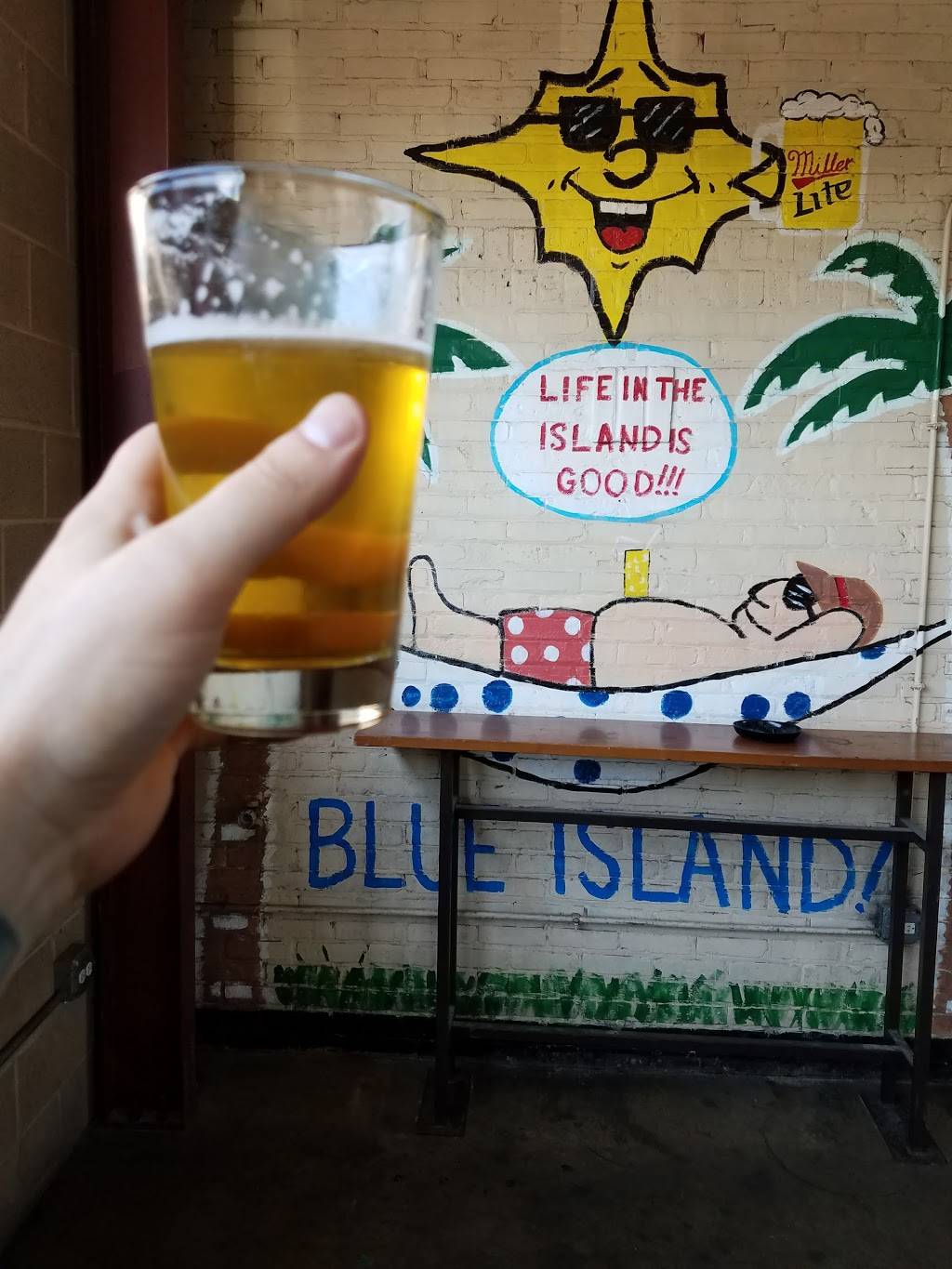 Double Play Saloon | restaurant | 12015 S Western Ave, Blue Island, IL 60406, United States | 7083880811 OR +1 708-388-0811