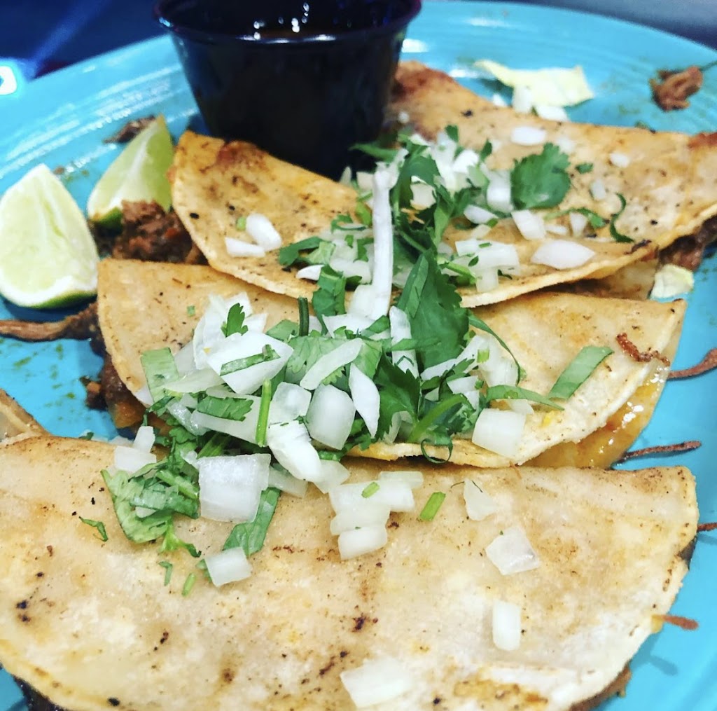 Torito Mexican Restaurant | restaurant | 706 Bridgeport Ave, Shelton, CT 06484, USA | 2035132411 OR +1 203-513-2411