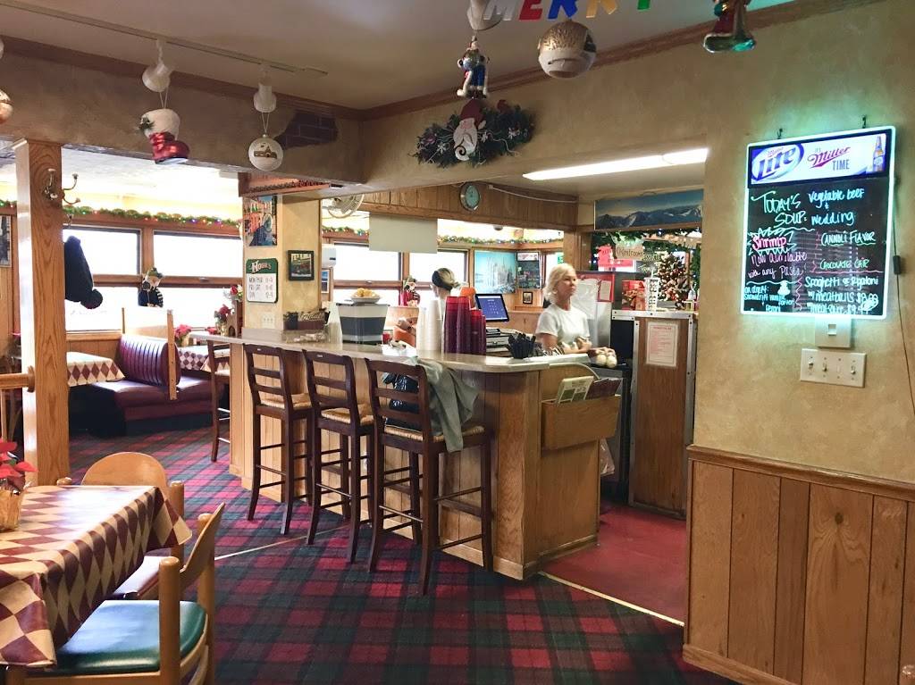 Carlos Trattoria | restaurant | 733 W Maple St, Hartville, OH 44632, USA | 3308774300 OR +1 330-877-4300