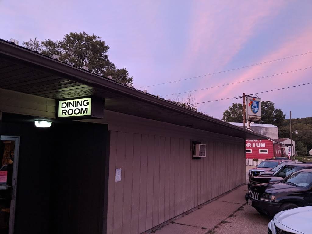 Karens Supper Club | restaurant | 25338 Jackson St, Richland Center, WI 53581, USA | 6085363792 OR +1 608-536-3792