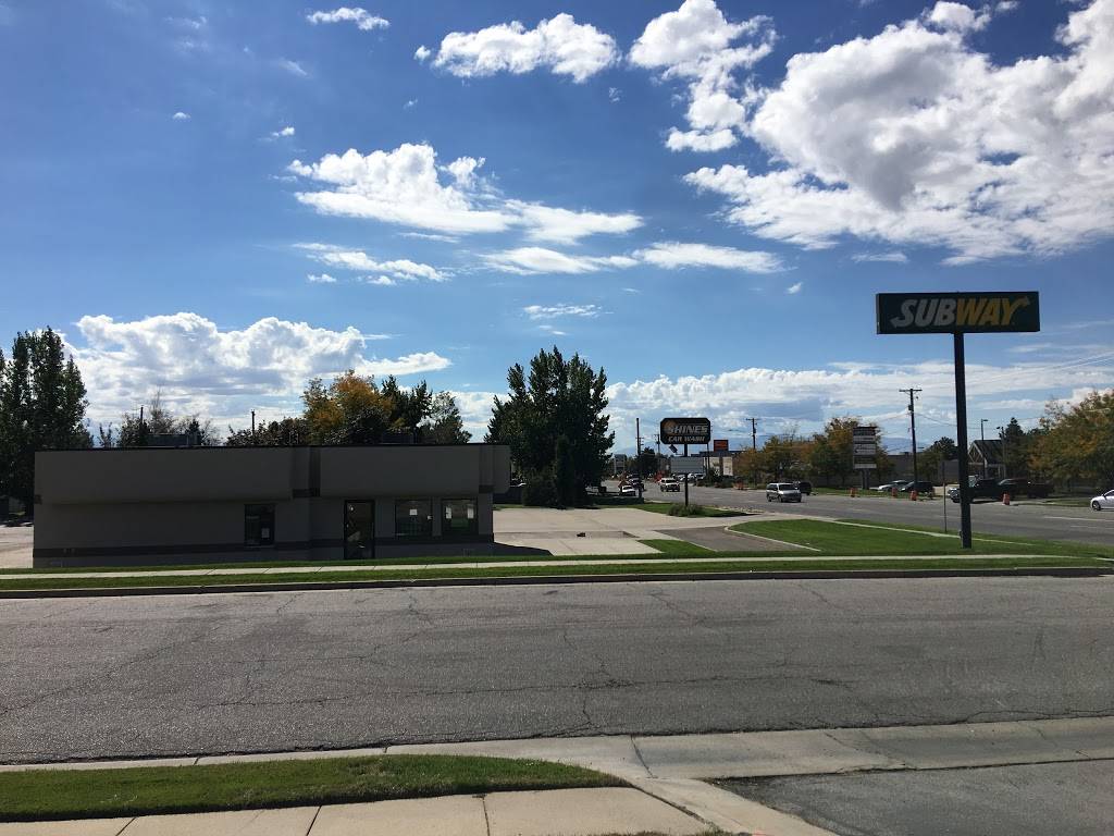 Subway | meal takeaway | 1540 North, Hill Field Rd, Layton, UT 84041, USA | 8015471497 OR +1 801-547-1497
