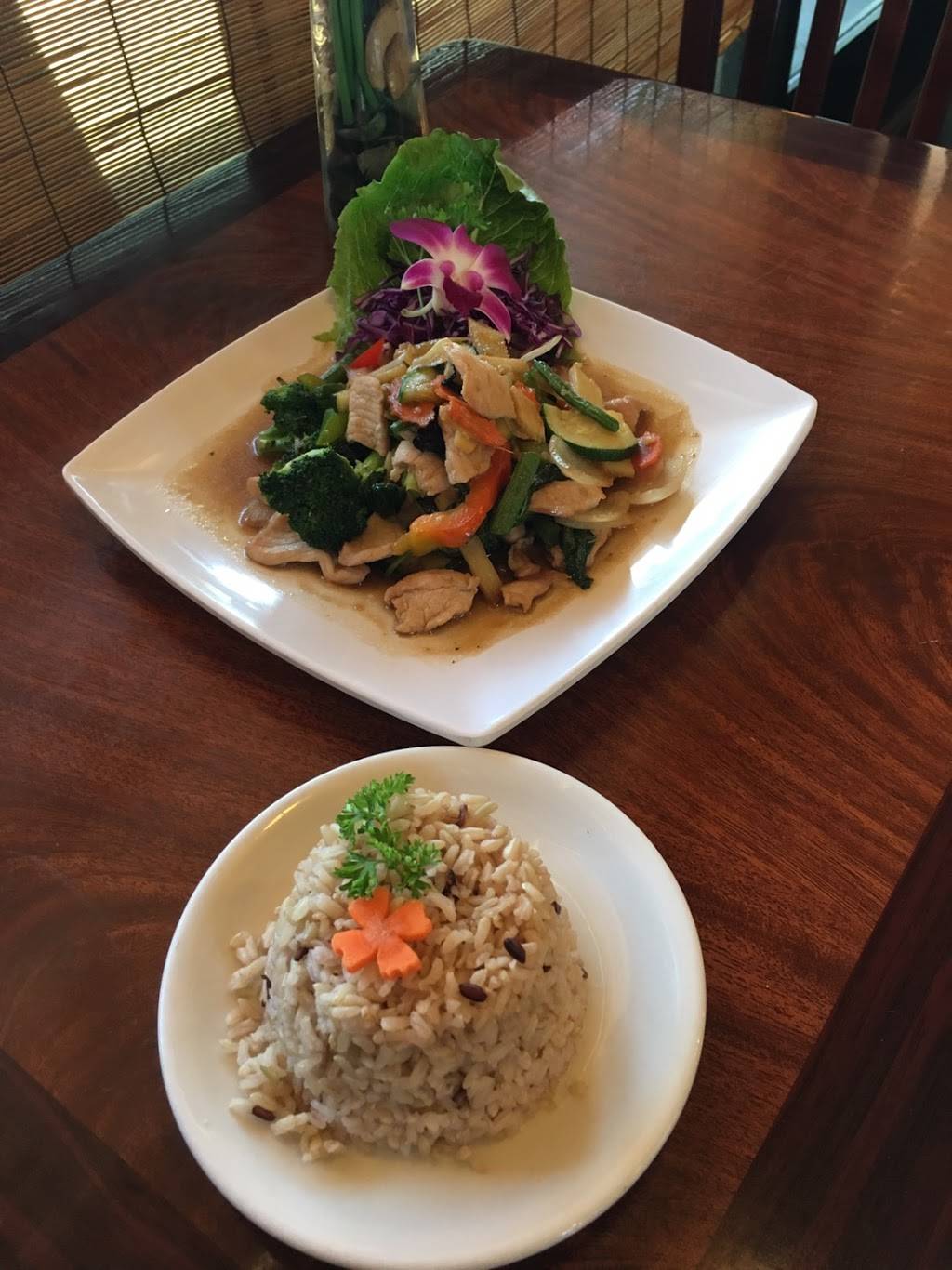 Thai Basil Signature Ahwatukee | restaurant | 4221 E Chandler Blvd # 106, Phoenix, AZ 85048, USA | 4807046013 OR +1 480-704-6013
