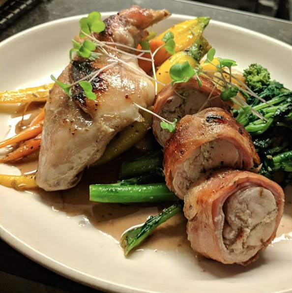 One Five One Social | restaurant | 151 Lakeshore Rd E, Oakville, ON L6J 1H3, Canada | 9053391151 OR +1 905-339-1151