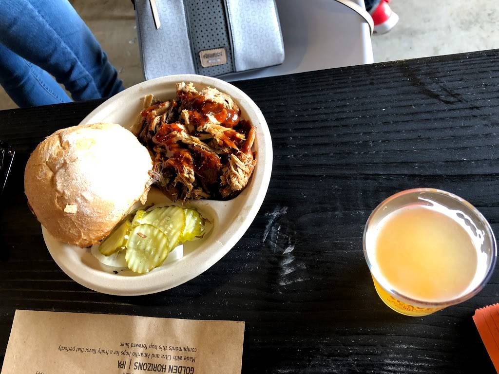 Northern Pine Brewing | restaurant | 326 N Horne St, Oceanside, CA 92054, USA | 7607541434 OR +1 760-754-1434