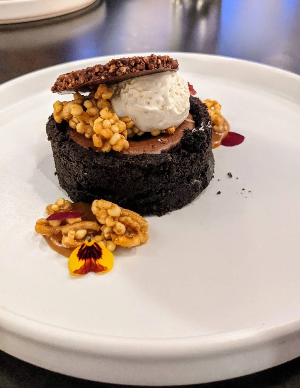 Khora | restaurant | 37 W 7th St, Cincinnati, OH 45202, USA | 5139772800 OR +1 513-977-2800