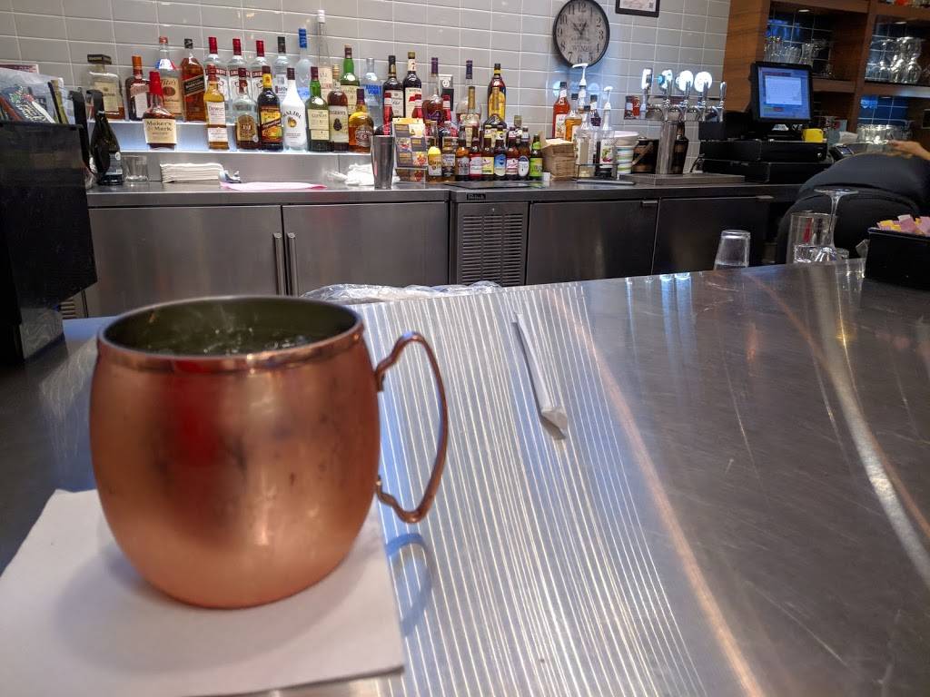 Cross Grain Brewhouse | restaurant | Terminal 4, 4 Upper Terminal Dr, Fort Lauderdale, FL 33315, USA | 9543591500 OR +1 954-359-1500