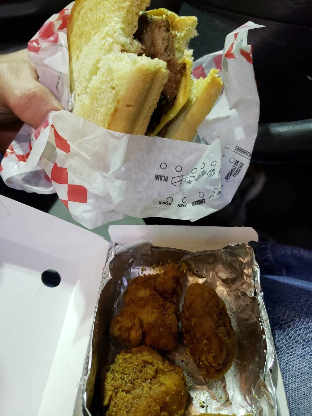 Checkers | restaurant | 601 N Main St, Summerville, SC 29483, USA | 8436951436 OR +1 843-695-1436