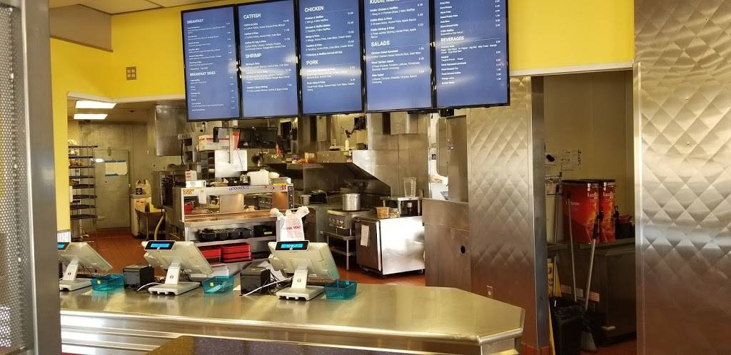 The South Chicken & Waffles Express | restaurant | 13980 Nacogdoches Rd, San Antonio, TX 78217, USA | 2102570018 OR +1 210-257-0018