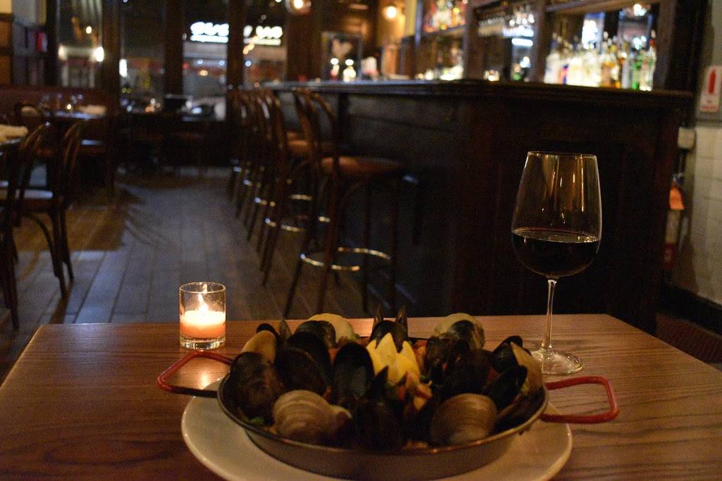 Red Rooster House | restaurant | 12 N Park Ave, Rockville Centre, NY 11570, USA | 5166082970 OR +1 516-608-2970