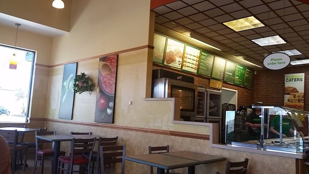 Subway Restaurants | restaurant | 10807 Bloomingdale Ave, Riverview, FL 33569, USA | 8136610090 OR +1 813-661-0090