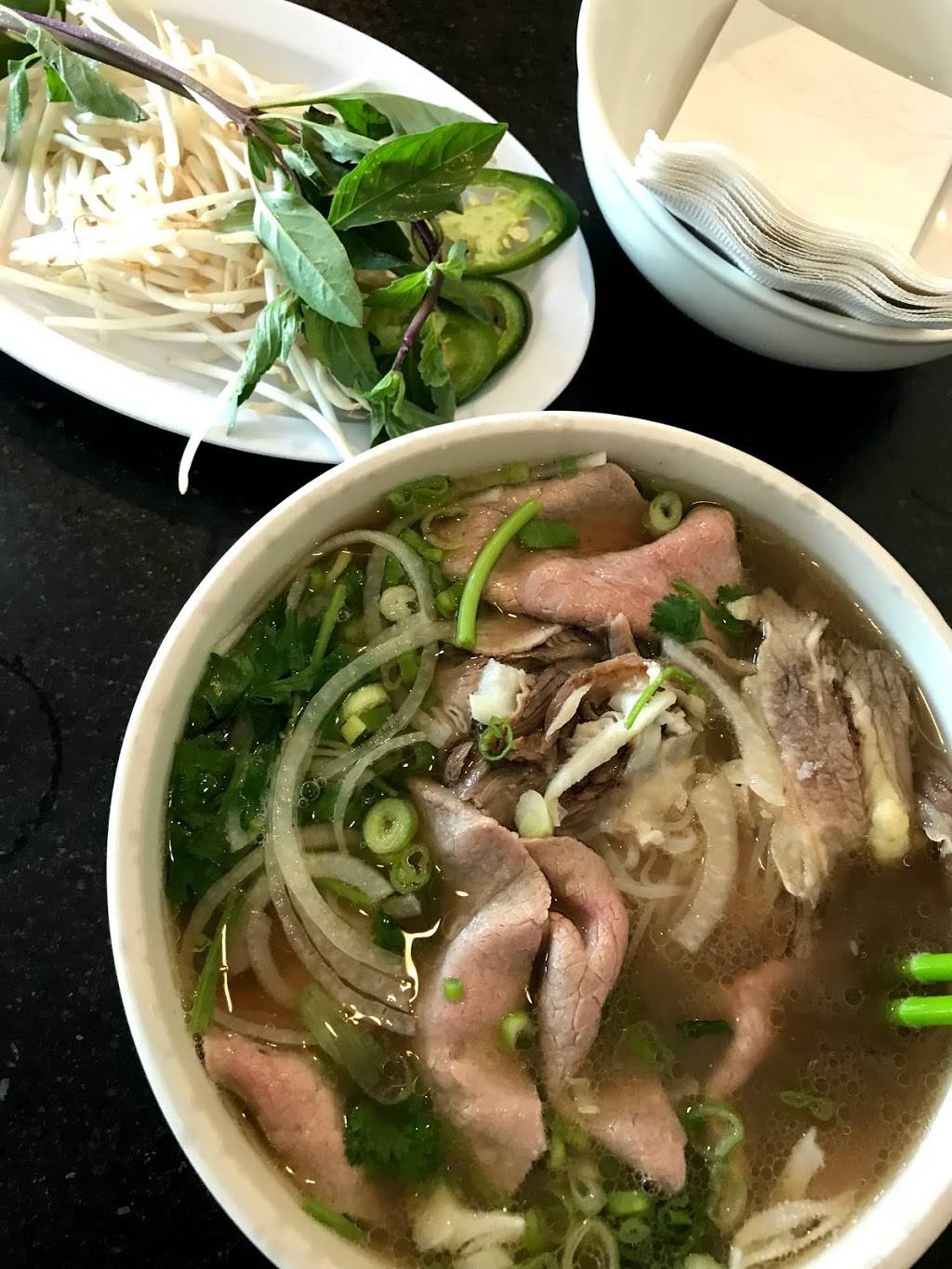 The Pho Shop | restaurant | 3760 Sports Arena Blvd #3, San Diego, CA 92110, USA | 6192221447 OR +1 619-222-1447