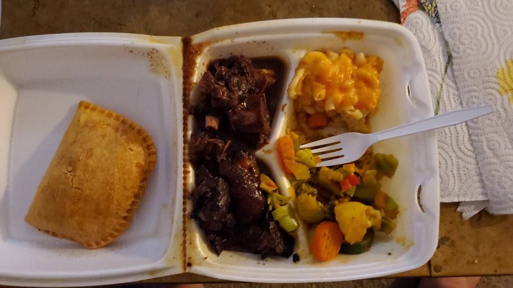 Jamrock Sports Bar & Grill | restaurant | 417 S College Rd Suite 24, Wilmington, NC 28403, USA | 9108335820 OR +1 910-833-5820