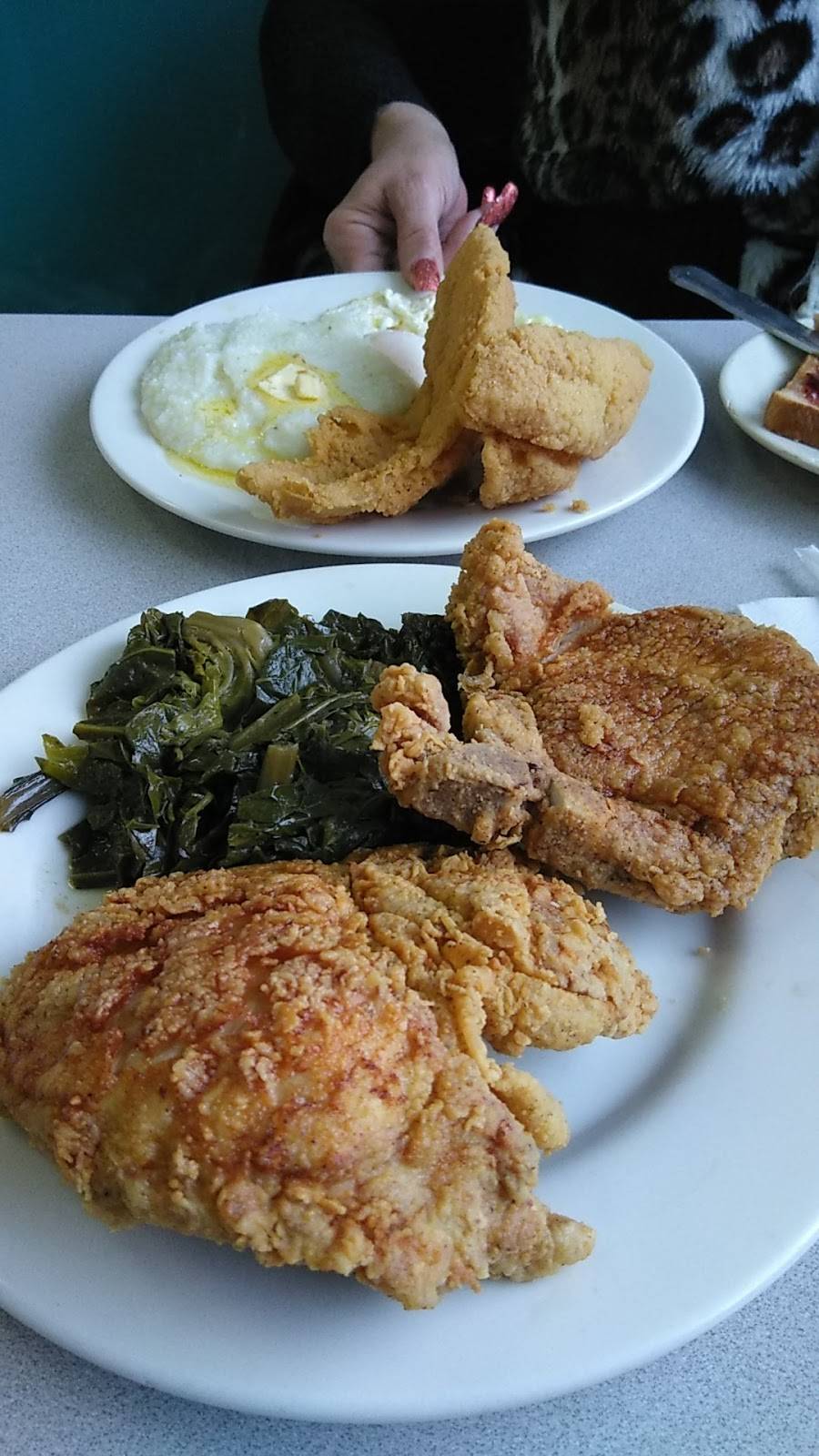 Js Cafe | restaurant | 20853 Grand River Ave, Detroit, MI 48219, USA | 3135337913 OR +1 313-533-7913