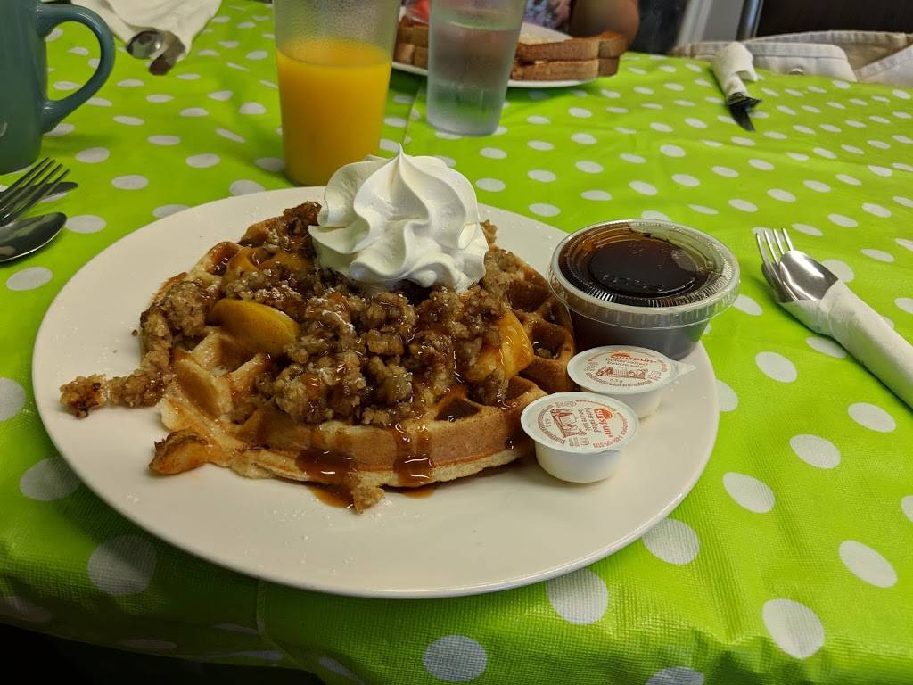 Easy Street | restaurant | 8240 McLeod Rd, Niagara Falls, ON L2H 2T6, Canada | 2892962328 OR +1 289-296-2328