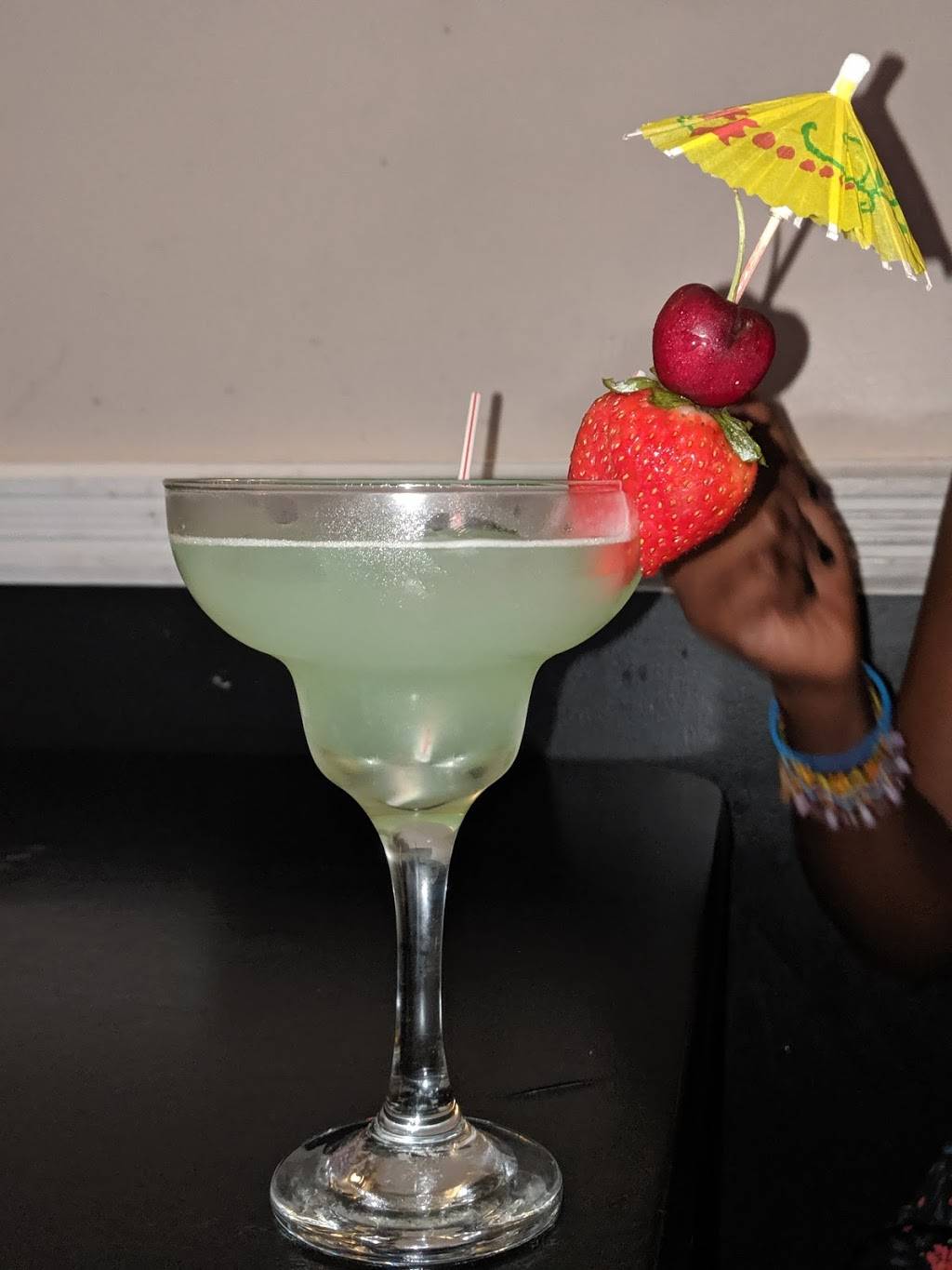 Js Bar and Restaurant | restaurant | 1290 Finch Ave W #10, North York, ON M3J 3K2, Canada | 4166671218 OR +1 416-667-1218