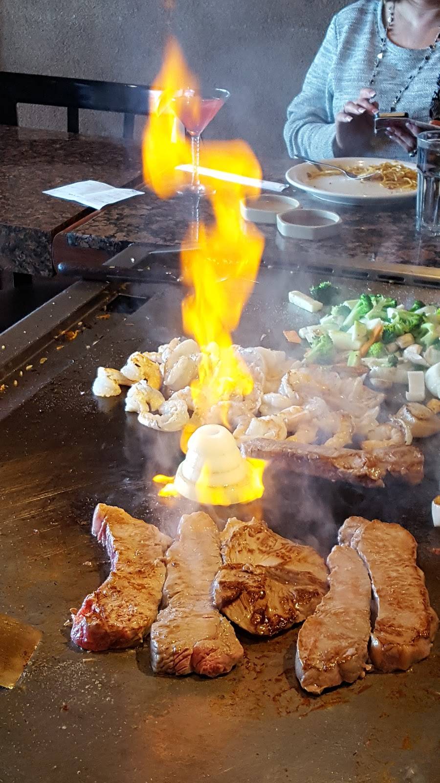 Hibachi Sushi Ya | restaurant | 2311 Jericho Turnpike, Garden City Park, NY 11040, USA | 5167412288 OR +1 516-741-2288