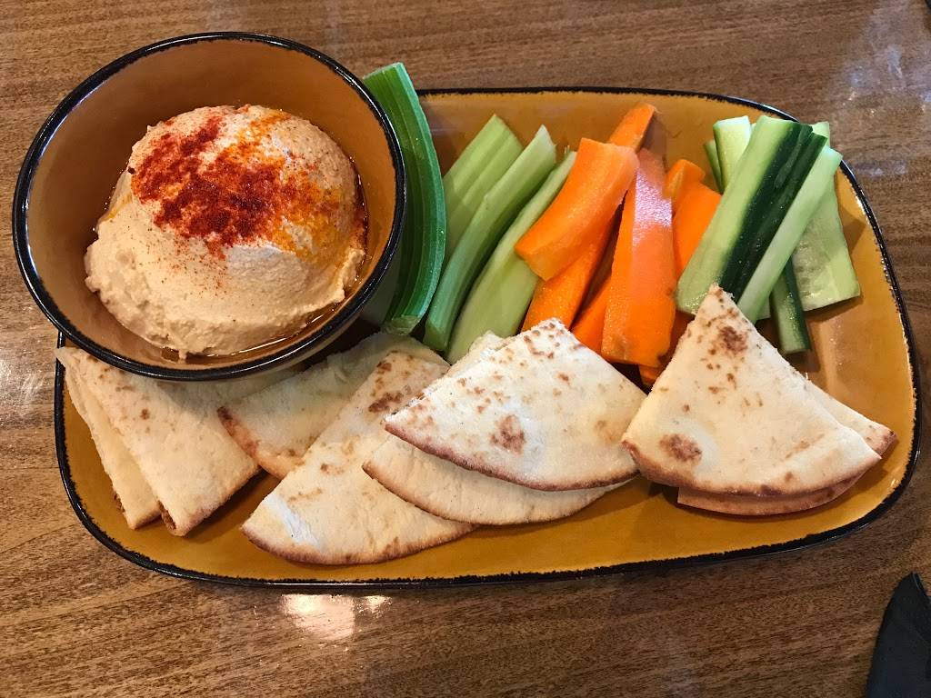 Social House Kitchen & Tap | restaurant | 25370 Eastern Marketplace Plaza, South Riding, VA 20152, USA | 7033276464 OR +1 703-327-6464