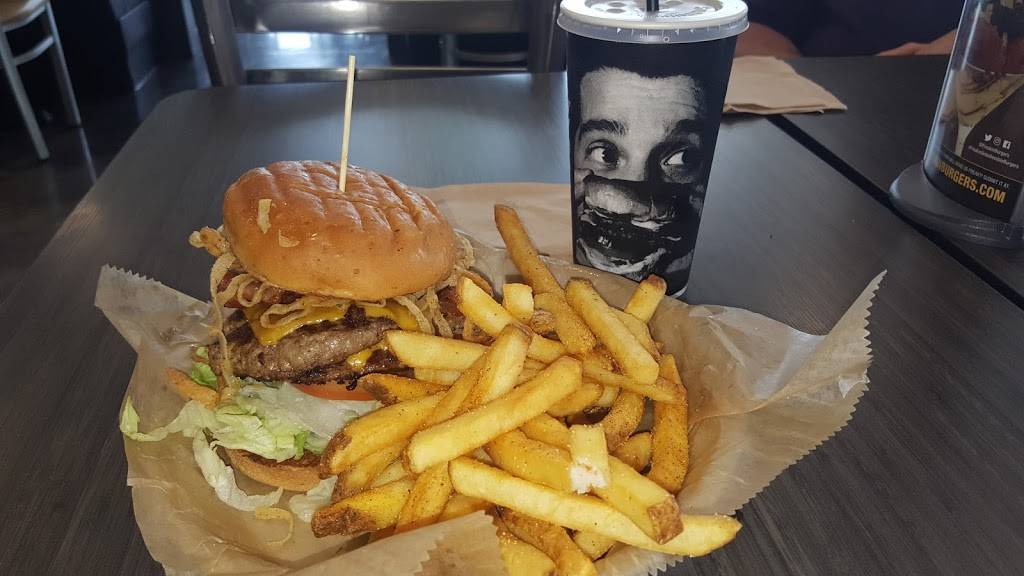 Freakin Unbelievable Burgers | restaurant | 8020 Holly Rd, Grand Blanc, MI 48439, USA | 8107714206 OR +1 810-771-4206