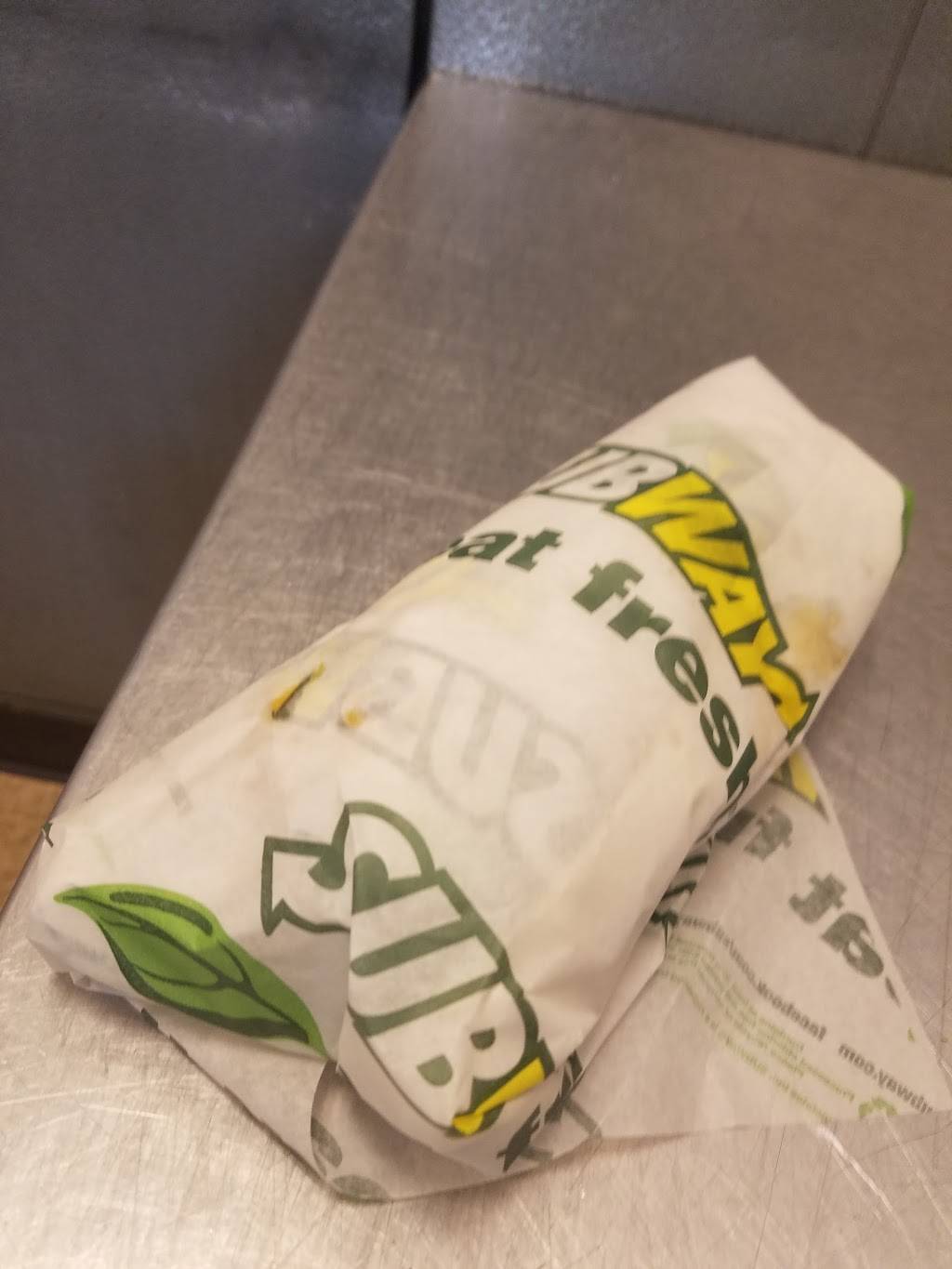 Subway | restaurant | 1 E Campus View Blvd #116, Columbus, OH 43235, USA | 6148467821 OR +1 614-846-7821