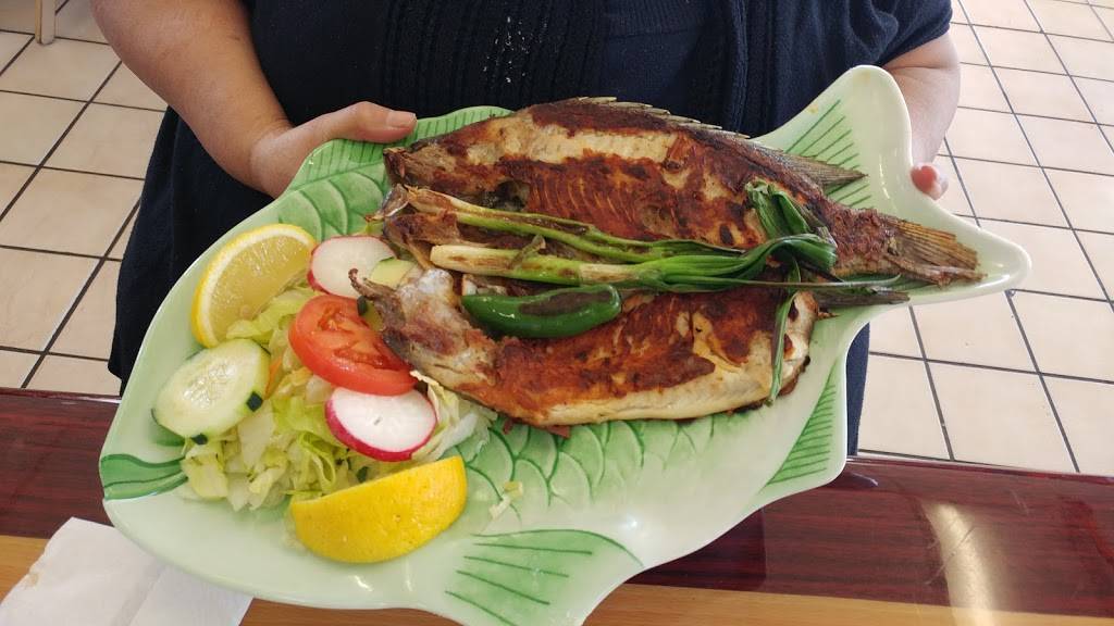 Tres Amigos Restaurant | restaurant | 4869 Santa Monica Blvd, Los Angeles, CA 90029, USA | 3236629202 OR +1 323-662-9202