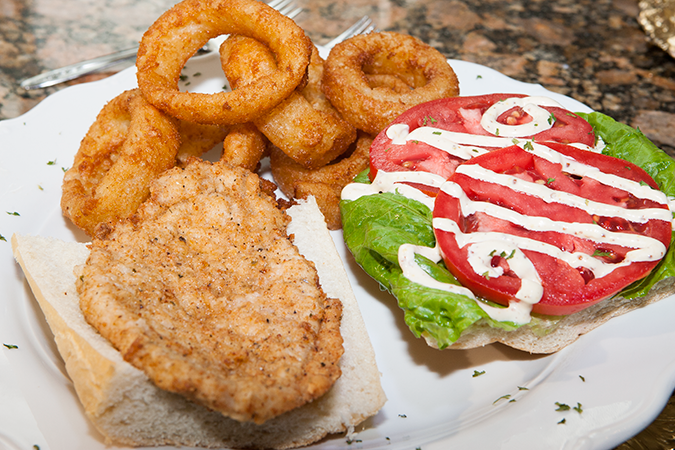 Chiefs Creole Cafe | restaurant | 901 22nd St S, St. Petersburg, FL 33712, USA | 7274988979 OR +1 727-498-8979