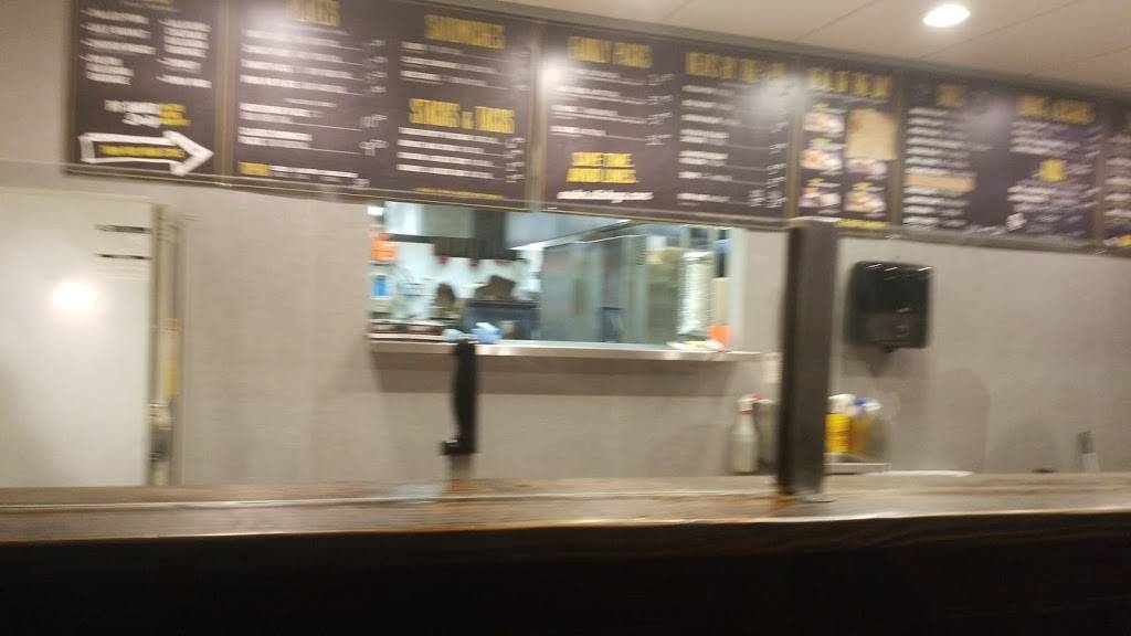 Dickeys Barbecue Pit | restaurant | 2165 Arnold Way, Alpine, CA 91901, USA | 6197226052 OR +1 619-722-6052