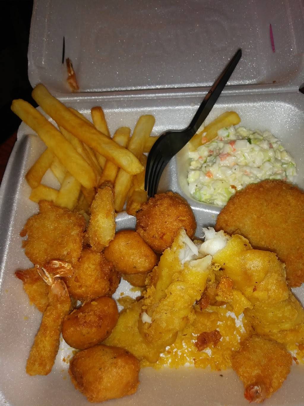 Captain Ds | restaurant | 505 E Meighan Blvd, Gadsden, AL 35903, USA | 2565476729 OR +1 256-547-6729