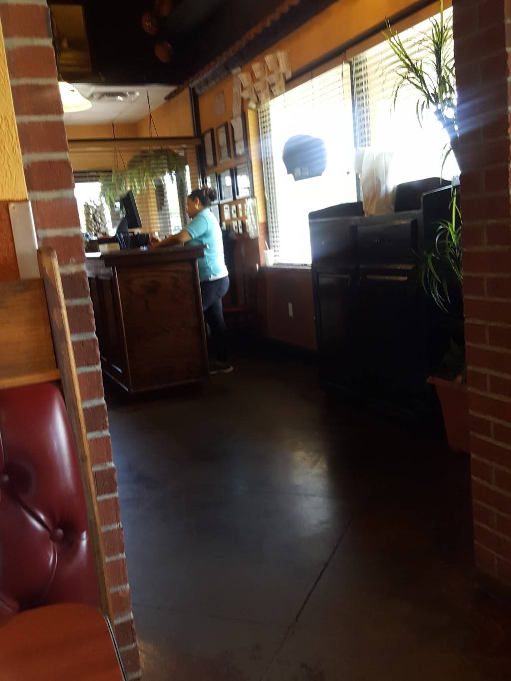 Los Portales | restaurant | 6 South St, Jackson, TN 38301, USA | 7314242484 OR +1 731-424-2484