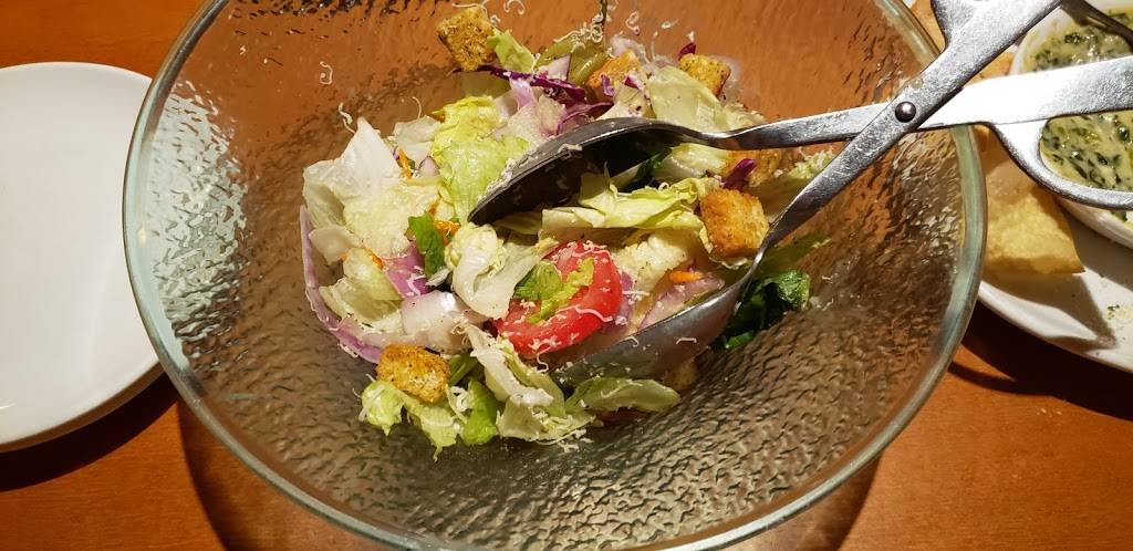 Olive Garden Italian Restaurant | meal takeaway | 1301 E Hillside Dr, Broken Arrow, OK 74012, USA | 9183552738 OR +1 918-355-2738