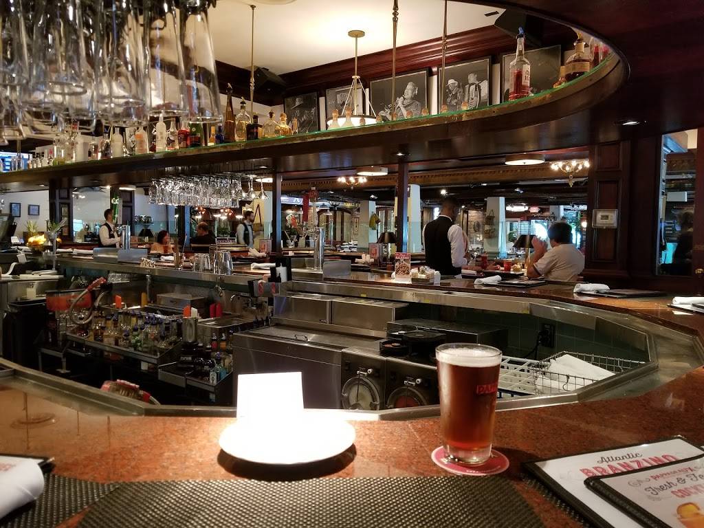 Pappadeaux Seafood Kitchen | restaurant | 18165 I-45, Conroe, TX 77385, USA | 9363214200 OR +1 936-321-4200