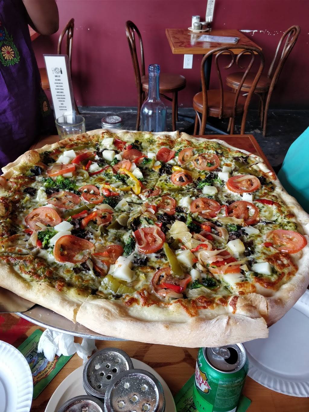 Gracies Pizza | restaurant | 4330 Melrose Ave, Los Angeles, CA 90029, USA | 3236631219 OR +1 323-663-1219