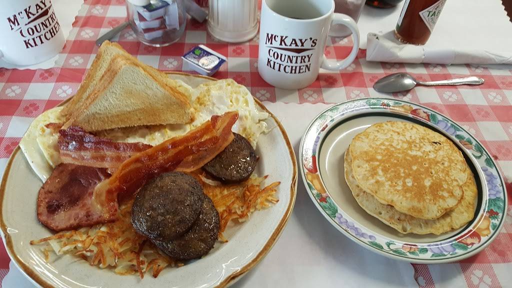 Mckays Country Kitchen & Bbq | restaurant | 1113 Main St, Commerce, TX 75428, USA | 9038866080 OR +1 903-886-6080