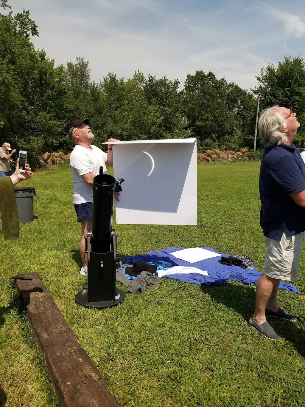 Leslie Depot | restaurant | 201 Main St, Leslie, MO 63056, USA | 5734844465 OR +1 573-484-4465